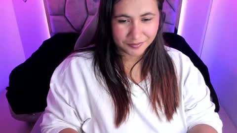 Snapshot of naia_karter chatting on 14, 1, 2025 online show from 14, 1, 2025