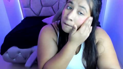 Snapshot of naia_karter chatting on 16, 1, 2025 online show from 16, 1, 2025