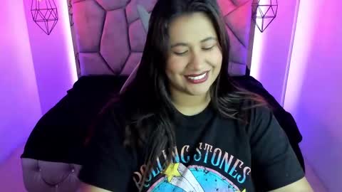 Snapshot of naia_karter chatting on 17, 1, 2025 online show from 17, 1, 2025