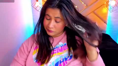 Snapshot of naia_karter chatting on 19, 1, 2025 online show from 19, 1, 2025