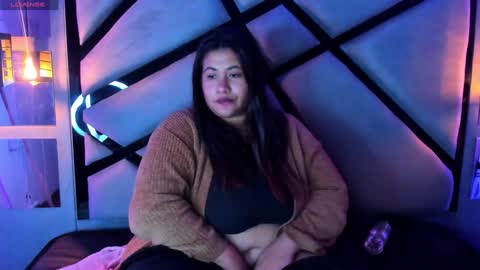 Snapshot of naia_karter chatting on 25, 1, 2025 online show from 25, 1, 2025