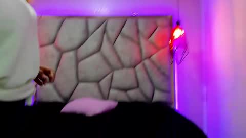 Snapshot of naia_karter chatting on 12, 2, 2025 online show from 12, 2, 2025