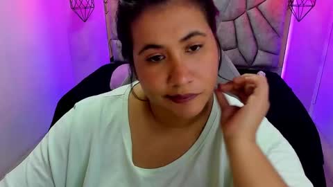 Snapshot of naia_karter chatting on 12, 2, 2025 online show from 12, 2, 2025