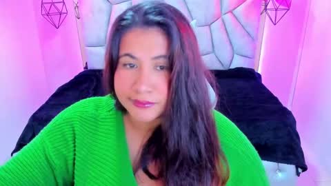 Snapshot of naia_karter chatting on 21, 2, 2025 online show from 21, 2, 2025