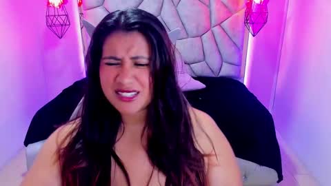 Snapshot of naia_karter chatting on 12, 3, 2025 online show from 12, 3, 2025