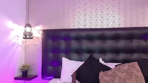 naiaramasson_ online show from 26, 5, 2026