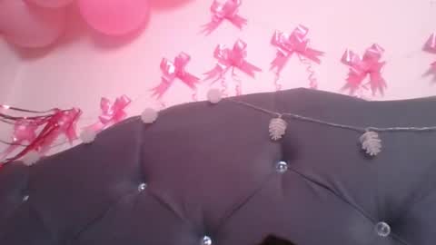 naisha and axel2 online show from 18, 2, 2026