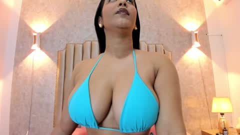 Naisha Rousell online show from 15, 12, 2024