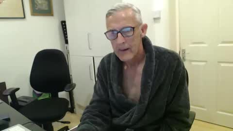 nakedcarpenteruk online show from 1, 5, 2026