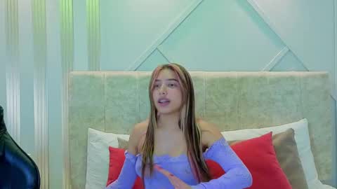 nami_sweet_ online show from 24, 9, 2025