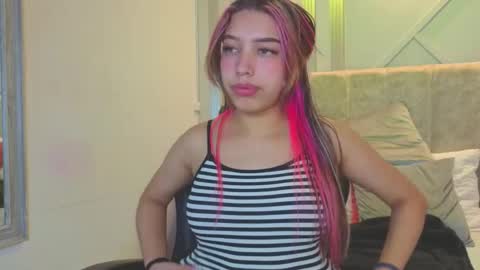 nami_sweet_ online show from 29, 10, 2025