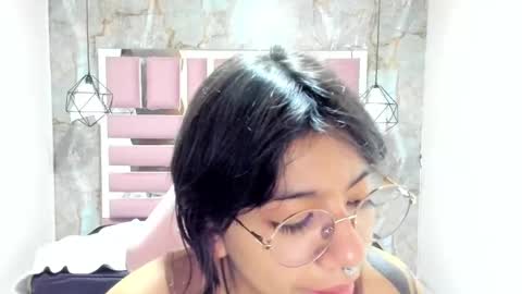 nami_usagi online show from 4, 1, 2025