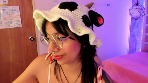 nami_usagi online show from 7, 1, 2025