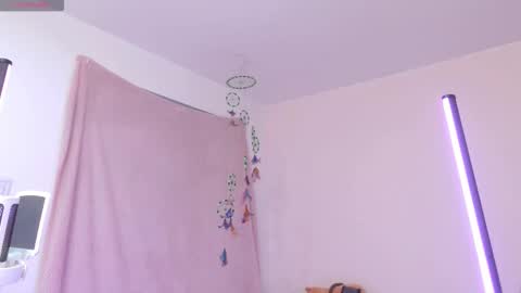 nami_usagi online show from 17, 10, 2025