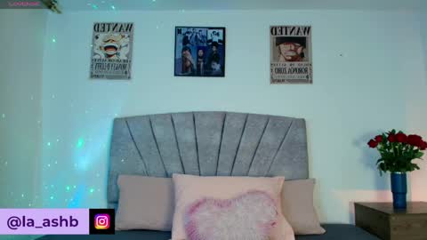 NamiThompson online show from 26, 4, 2026