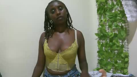 Snapshot of nana2095 chatting on 1, 6, 2026 nana2095 online show from 1, 6, 2026