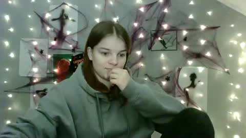 Nana online show from 3, 10, 2025