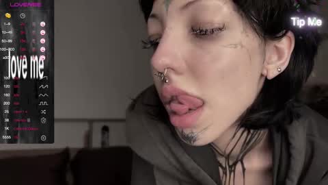 Nana online show from 18, 12, 2024