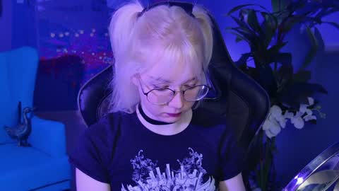 nancymartinez online show from 13, 1, 2025