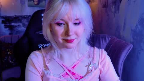 nancymartinez online show from 13, 2, 2025