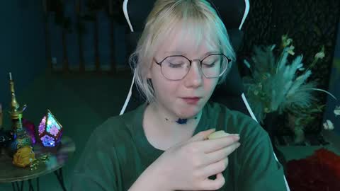 nancymartinez online show from 20, 2, 2025