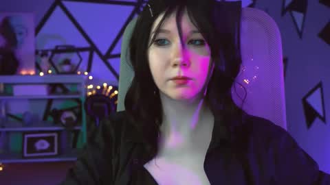 nancymartinez online show from 26, 2, 2025