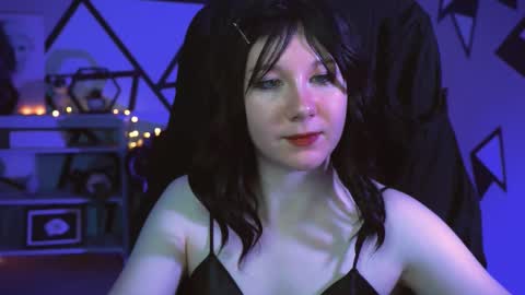 nancymartinez online show from 26, 2, 2025