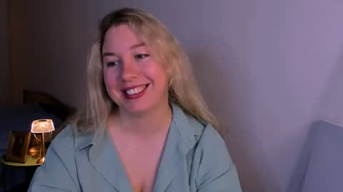 Snapshot of nancysanders chatting on 26, 6, 2026 Nancy online show from 26, 6, 2026