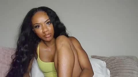 Snapshot of nanneyrose chatting on 11, 10, 2025 Nanneypooh online show from 11, 10, 2025