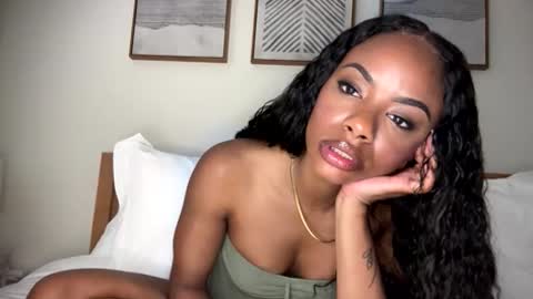 Snapshot of nanneyrose chatting on 8, 3, 2026 Nanneypooh online show from 8, 3, 2026