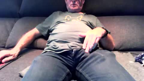 nano22968832 online show from 18, 11, 2025