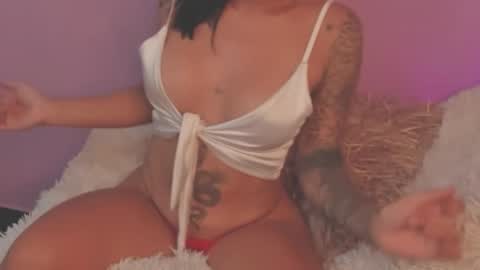 Snapshot of nany_tnt chatting on 12, 1, 2025 NANY online show from 12, 1, 2025