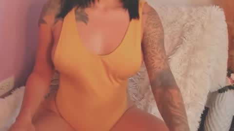 Snapshot of nany_tnt chatting on 14, 1, 2025 NANY online show from 14, 1, 2025