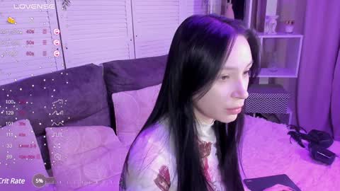 Snapshot of naomi1one chatting on 17, 12, 2024 naomi1one online show from 17, 12, 2024