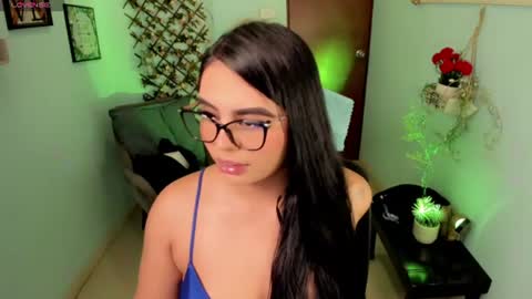Snapshot of naomi_aniston chatting on 18, 6, 2026 naomi_aniston online show from 18, 6, 2026