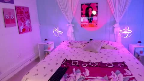 Naomi online show from 13, 2, 2026