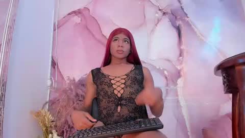 Snapshot of naomi_desire01 chatting on 6, 6, 2026 naomi_desire01 online show from 6, 6, 2026