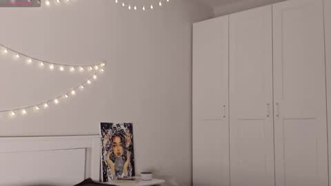 Naomi online show from 14, 11, 2025