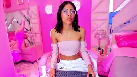naomi_sara online show from 11, 9, 2025
