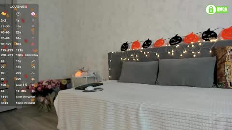 Naomi online show from 28, 10, 2025