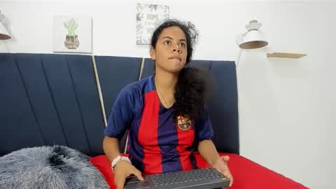 naomi_x0 online show from 18, 12, 2025