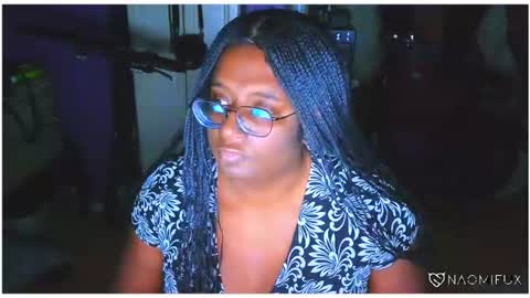 Snapshot of naomifux chatting on 20, 7, 2026 Naomi online show from 20, 7, 2026