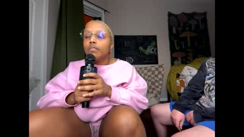 Naomigiirl6 online show from 20, 12, 2024