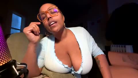 Naomigiirl6 online show from 25, 2, 2025