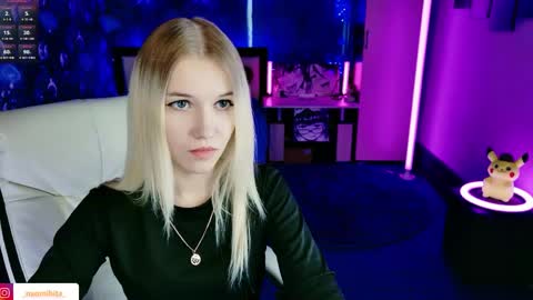 Snapshot of naomihita chatting on 18, 4, 2026 naomihita online show from 18, 4, 2026