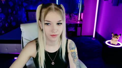Snapshot of naomihita chatting on 21, 4, 2026 naomihita online show from 21, 4, 2026
