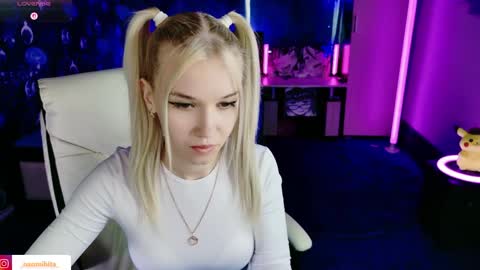 Snapshot of naomihita chatting on 27, 5, 2026 naomihita online show from 27, 5, 2026