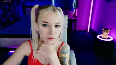 Snapshot of naomihita chatting on 1, 6, 2026 naomihita online show from 1, 6, 2026