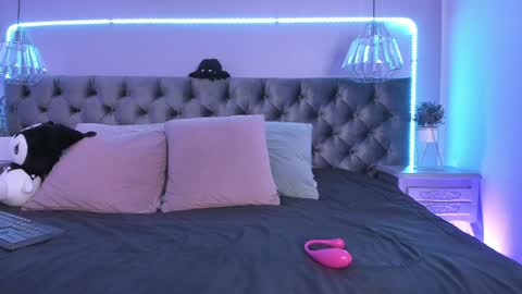 Snapshot of naomii_soto chatting on 11, 12, 2024 Naomi online show from 11, 12, 2024