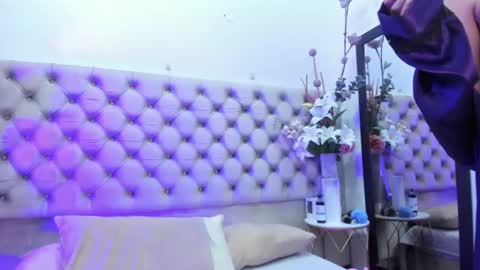 Snapshot of naomiwhitee chatting on 23, 7, 2026 NaomiWhite online show from 23, 7, 2026